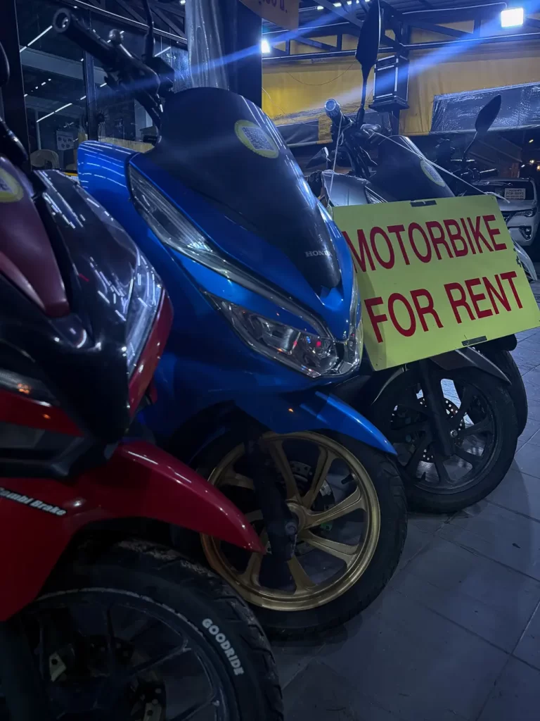 The same Patong street scene simplified by removing distractions and tightening the frame